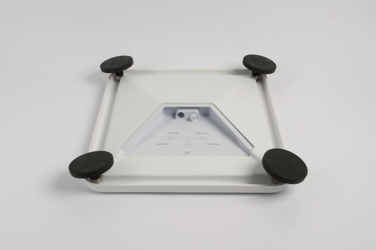 SETBOX housing in white, underside with the dish cradle
